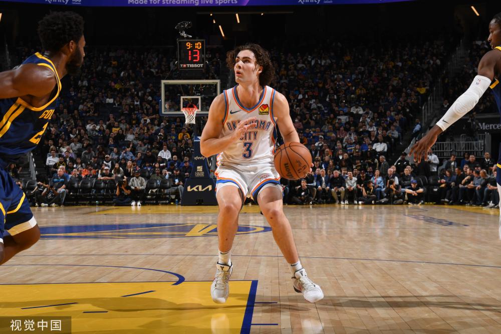 团结一致的 团结一致的