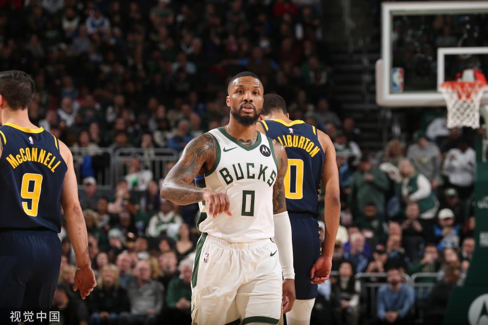 给了球迷一 给了球迷一