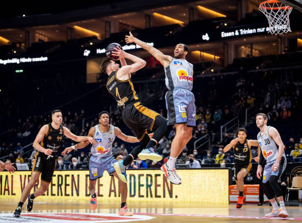 都是西甲赛 都是西甲赛