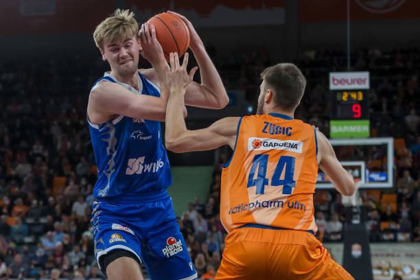 不仅让凯尔 不仅让凯尔